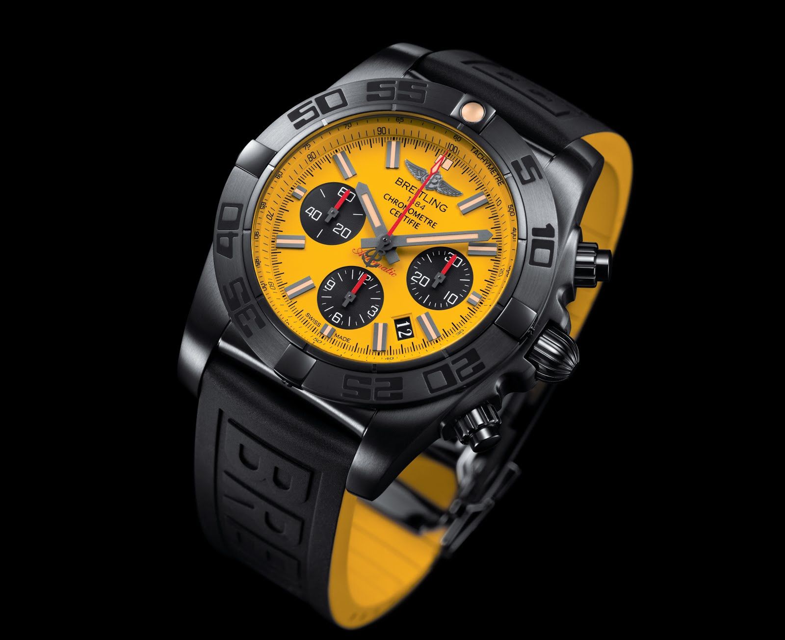 BREITLING CHRONOMAT 44 BLACKSTEEL SPECIAL EDITION blog debajo del reloj frontal