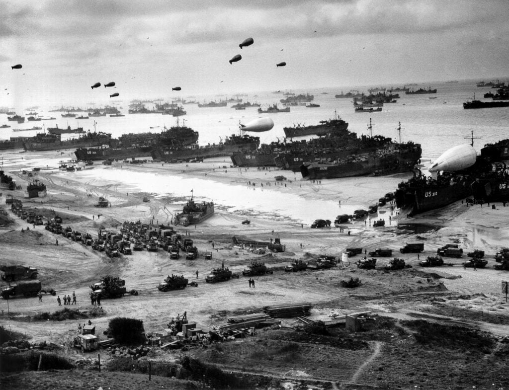 panoramic_photograph_of_the_d-day_landing_in_normandy_june_1944