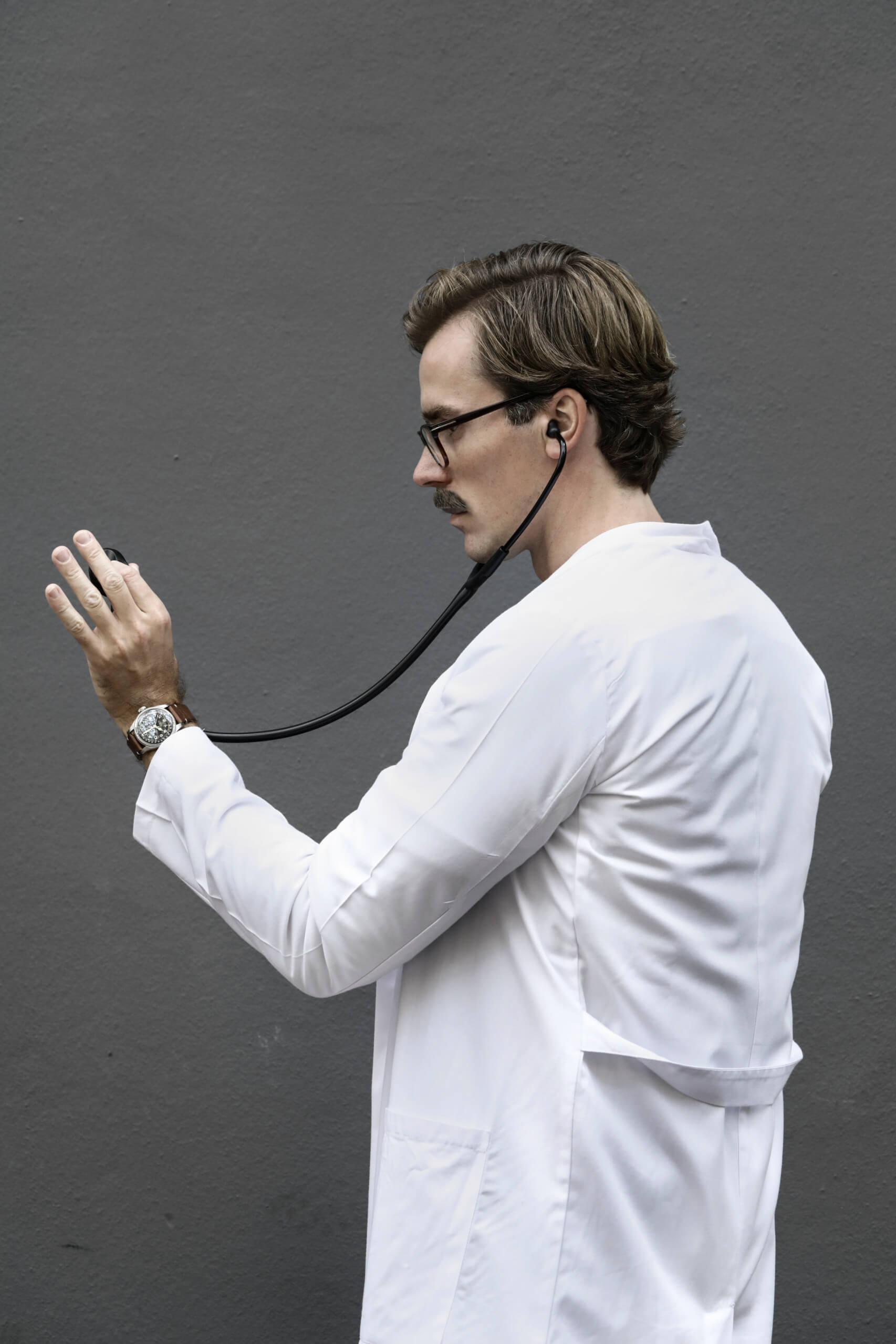 Movember_HighRes_9364_Debajo_del_Reloj_Blog_relojes
