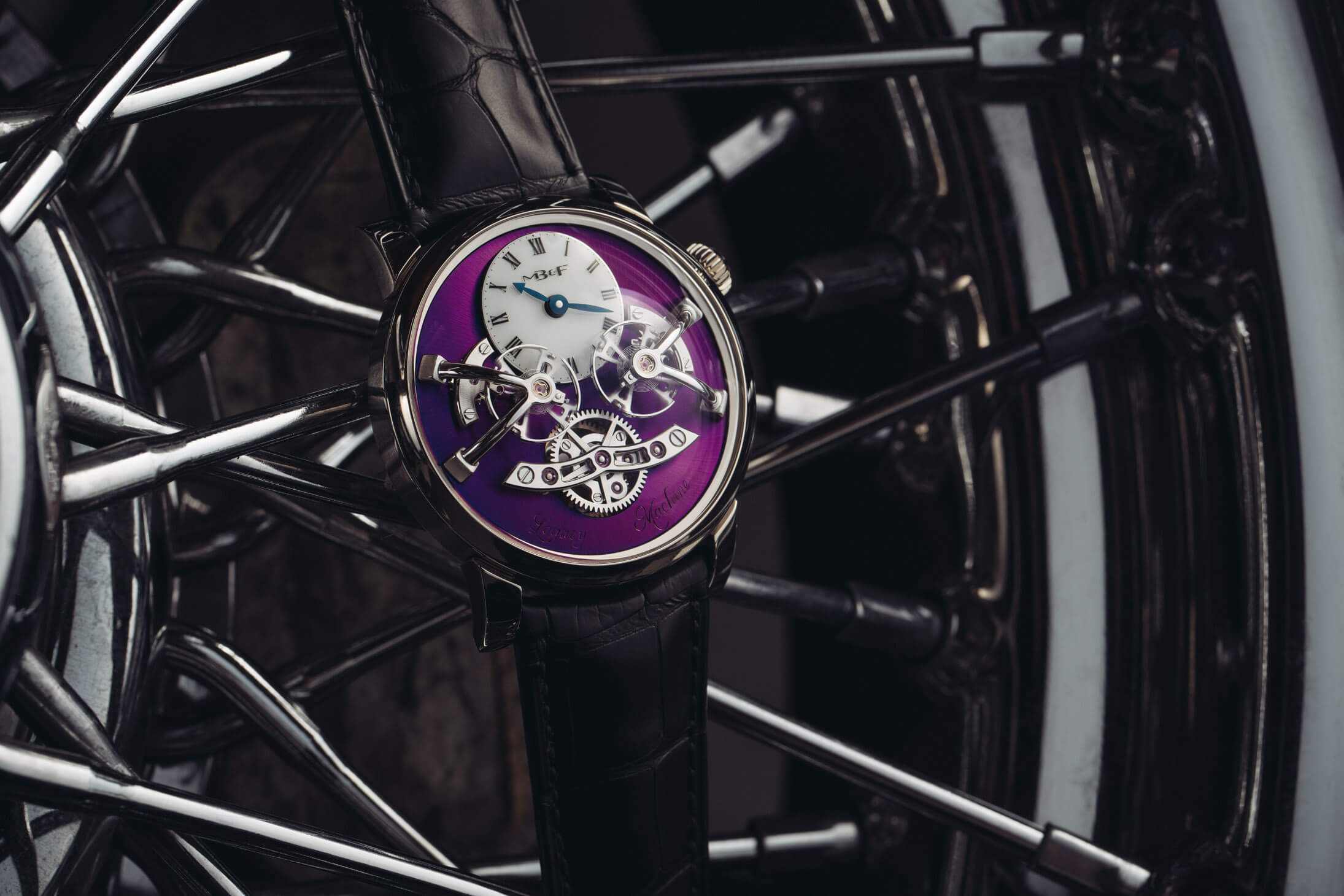 MB&F LM2 Purple live shot Debajo del reloj blog relojes