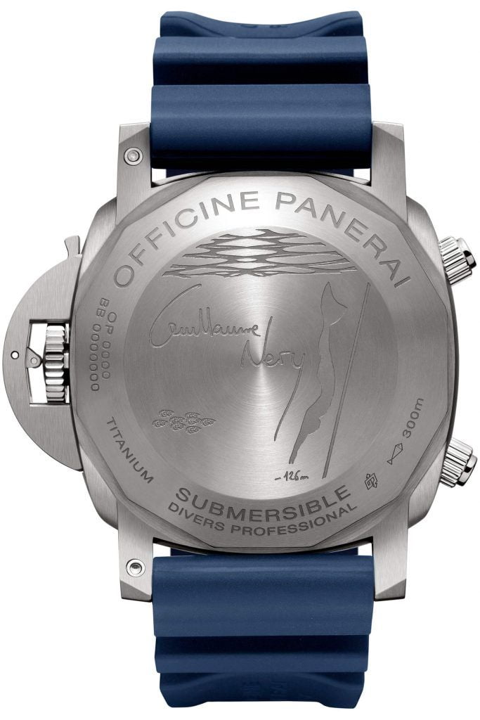 Panerai Submersible Chrono Guillaume Néry Edition back blog debajo del reloj