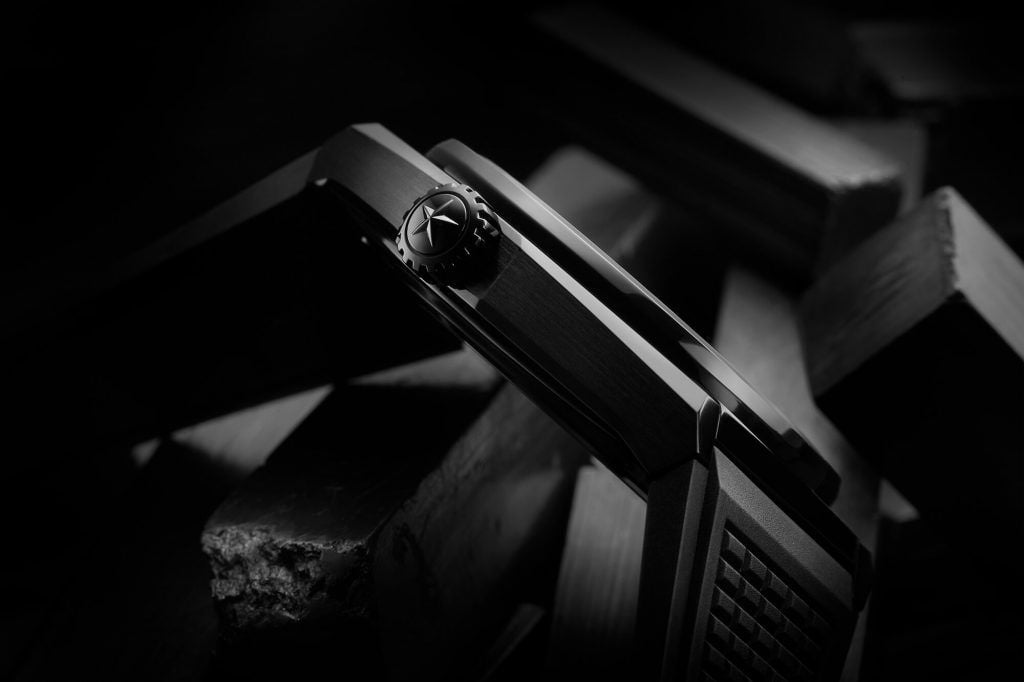 zenith defy classic black ceramic 4 blog debajo del reloj