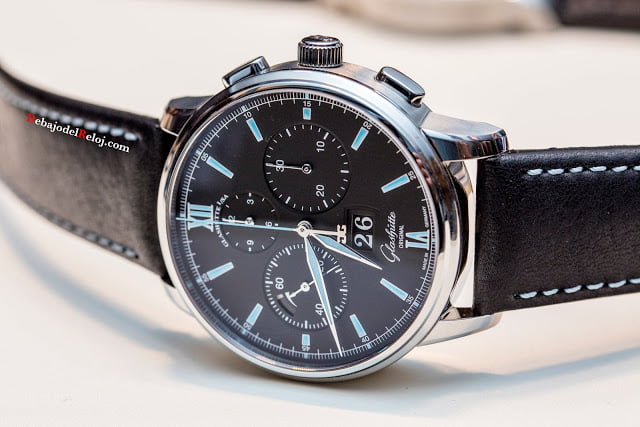 glashutte Senator Chronograph Panorama Date lado