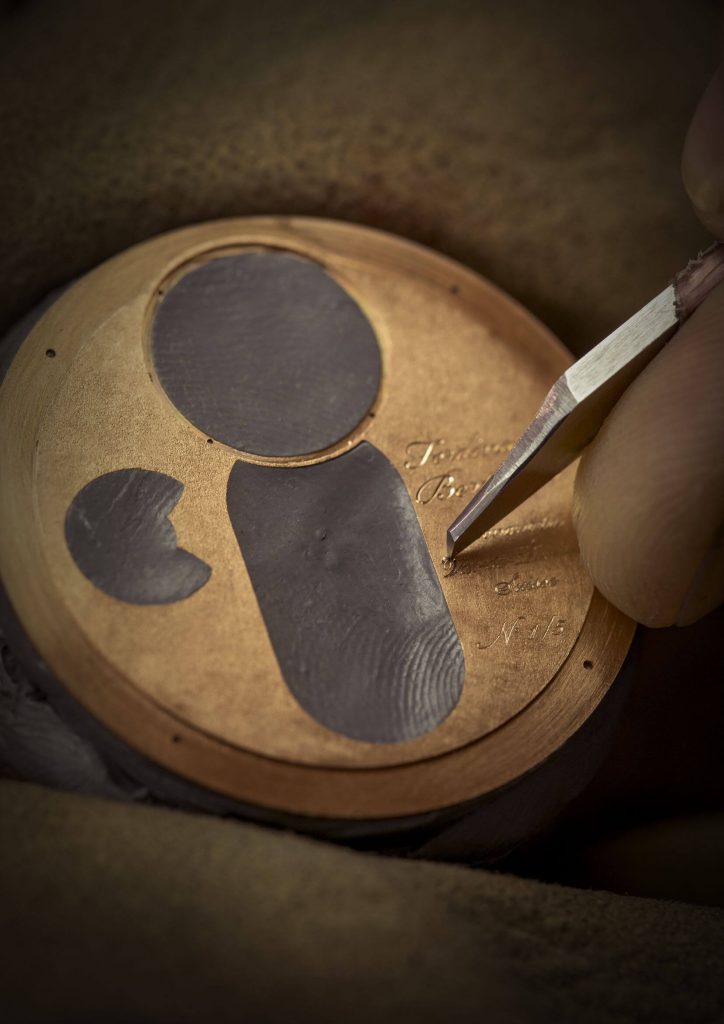 OEUVRE-DOR dial engraving