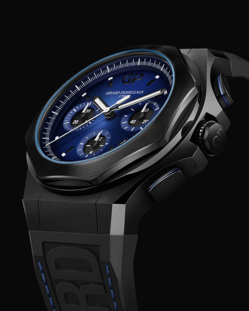GIRARD-PERREGAUX-Laureato-Absolute-Chronograph-Ambiance