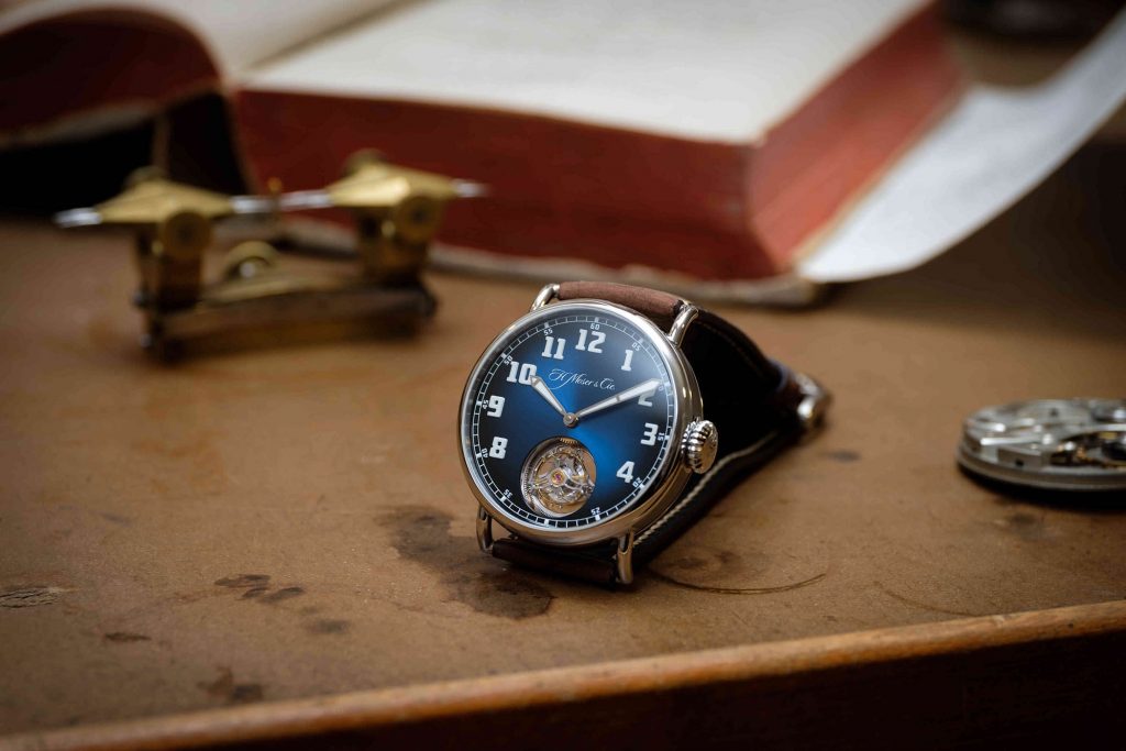 HERITAGE TOURBILLON FUNKY BLUE de H.Moser & Cie. data