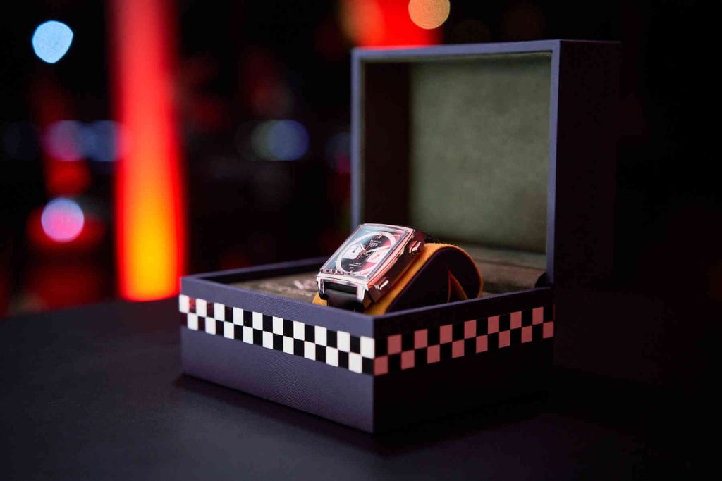 Tag Heuer Monaco Through Time caja 2