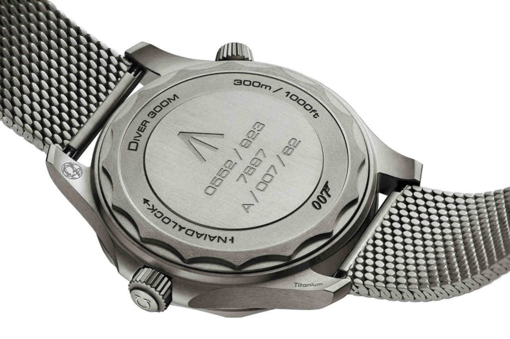 Seamaster Diver 300M 007 Edition back