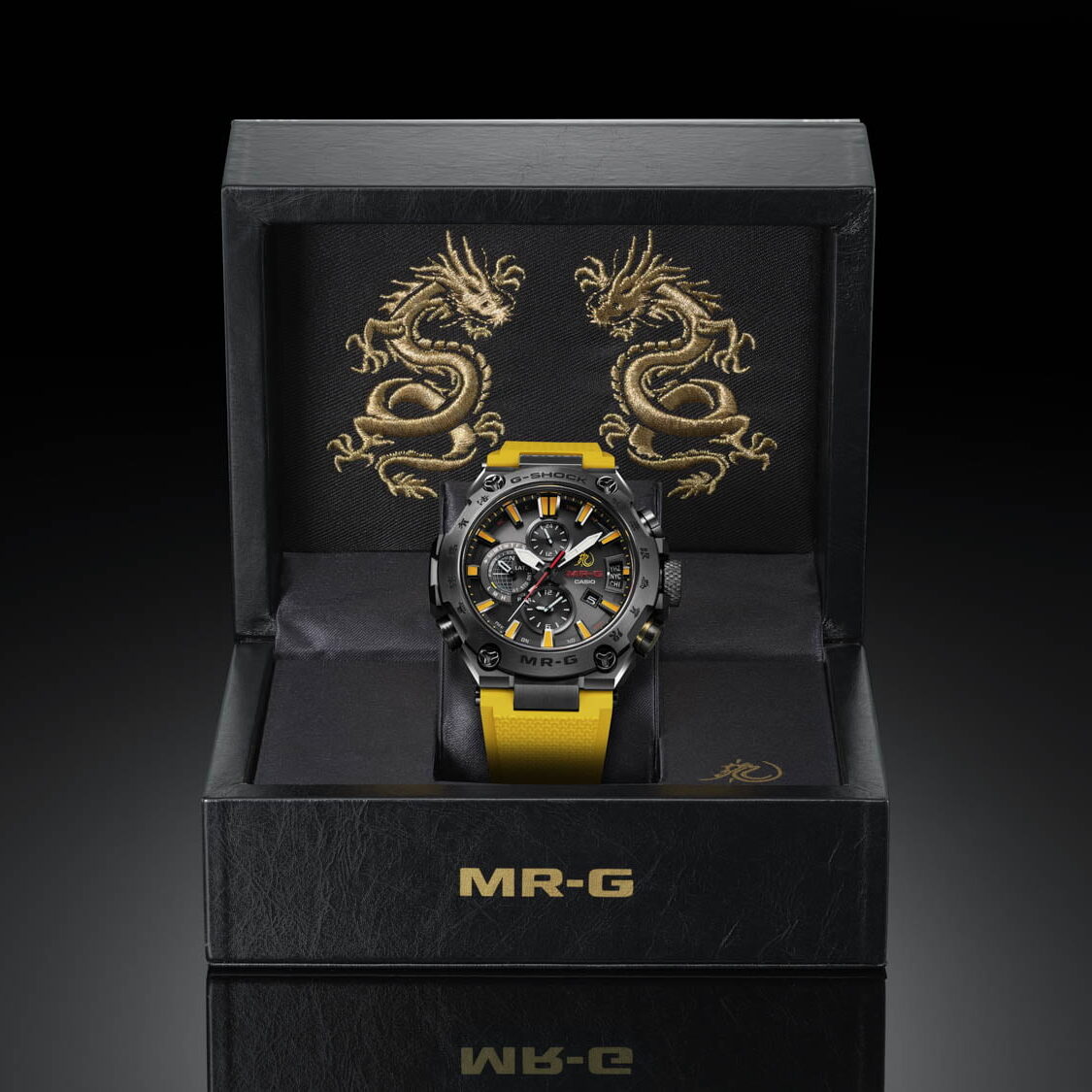 G Shock MRG G2000BL x Bruce Lee