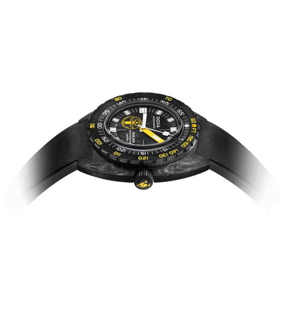 Doxa SUB 300 Carbon Aqua Lung US DIVERS lado