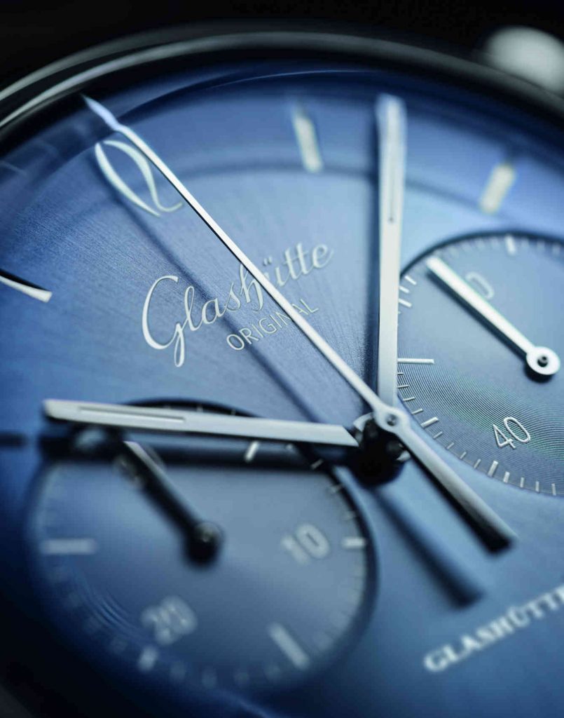 Sixties y Sixties Chronograph Edición Anual front crono detalle 2