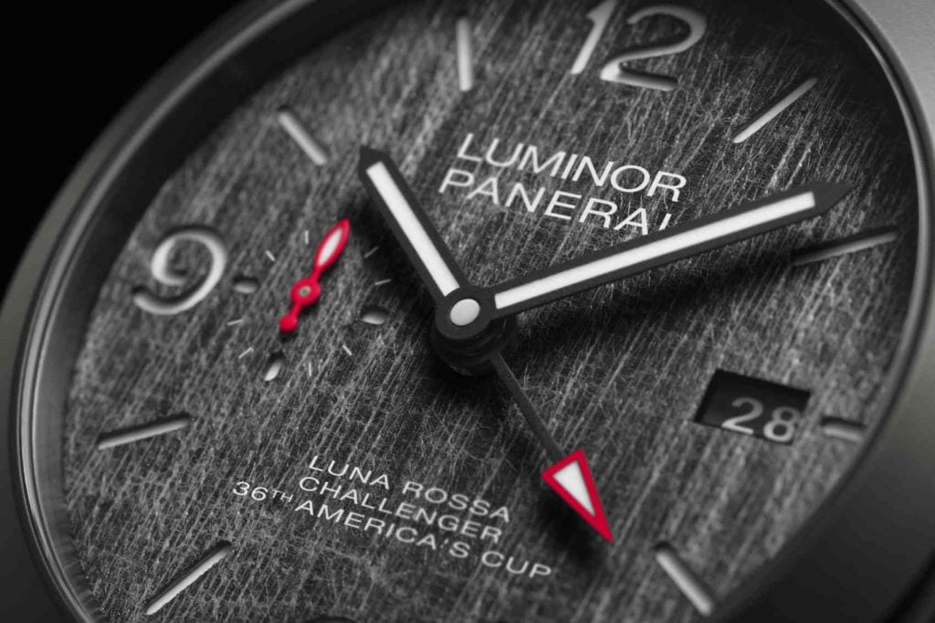 Panerai Luminor Luna Rossa detalle