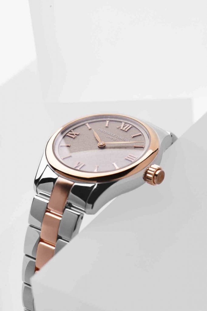 Frederique Constant Smartwatch Vitality 1 cerca