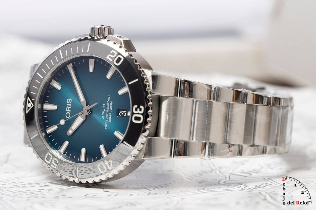 Oris Aquis Date Tungsteno 1