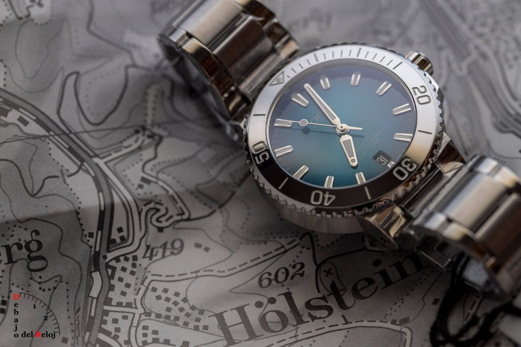 Oris Aquis Date Tungsteno