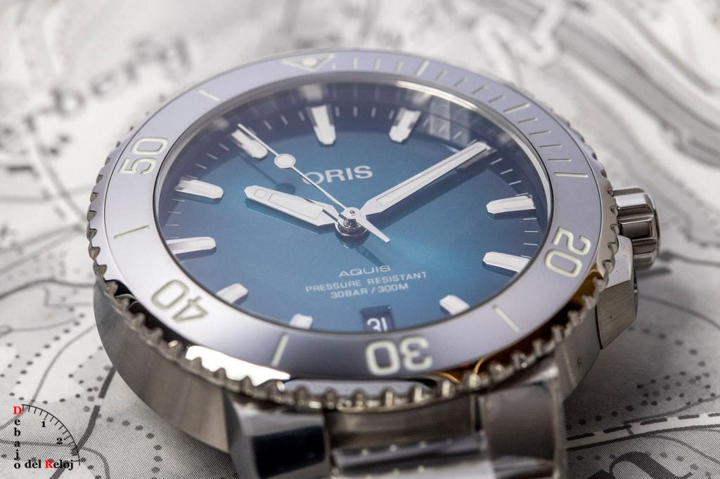 Oris Aquis Date Tungsteno 3