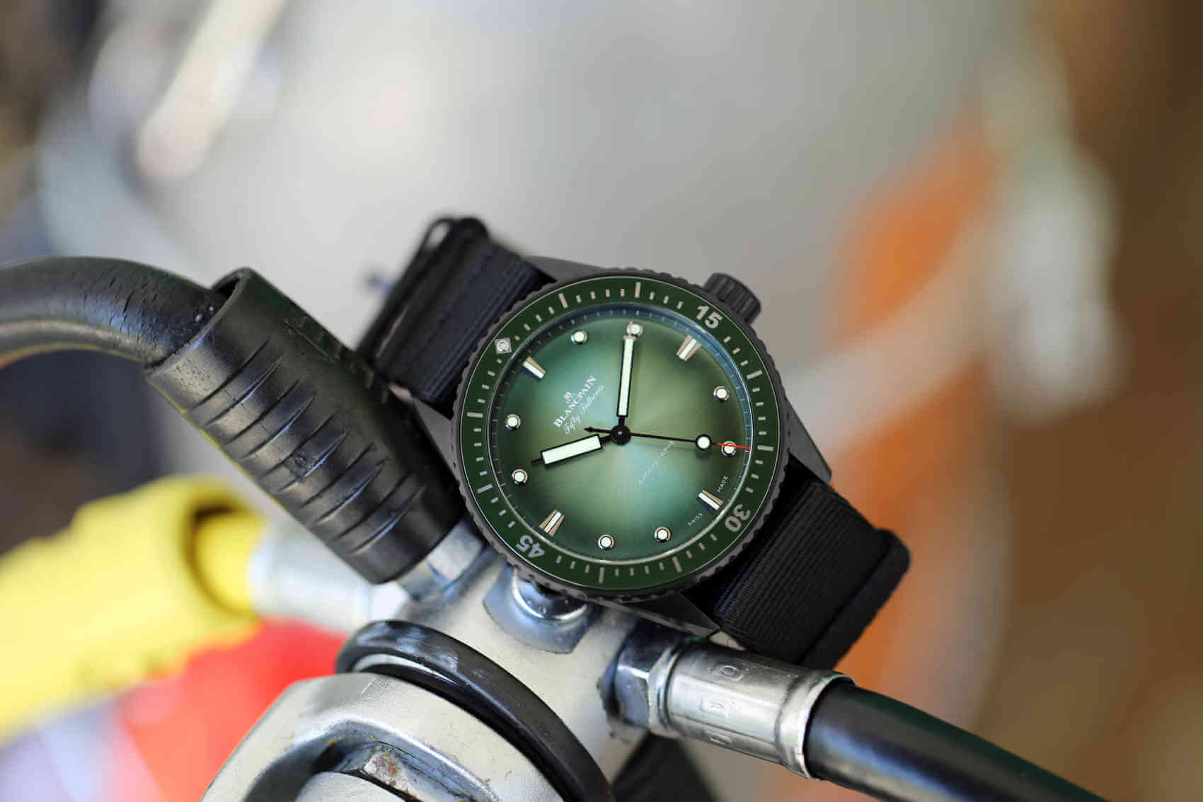 Blancpain Bathyscaphe Mokarran Limited Edition diver 2