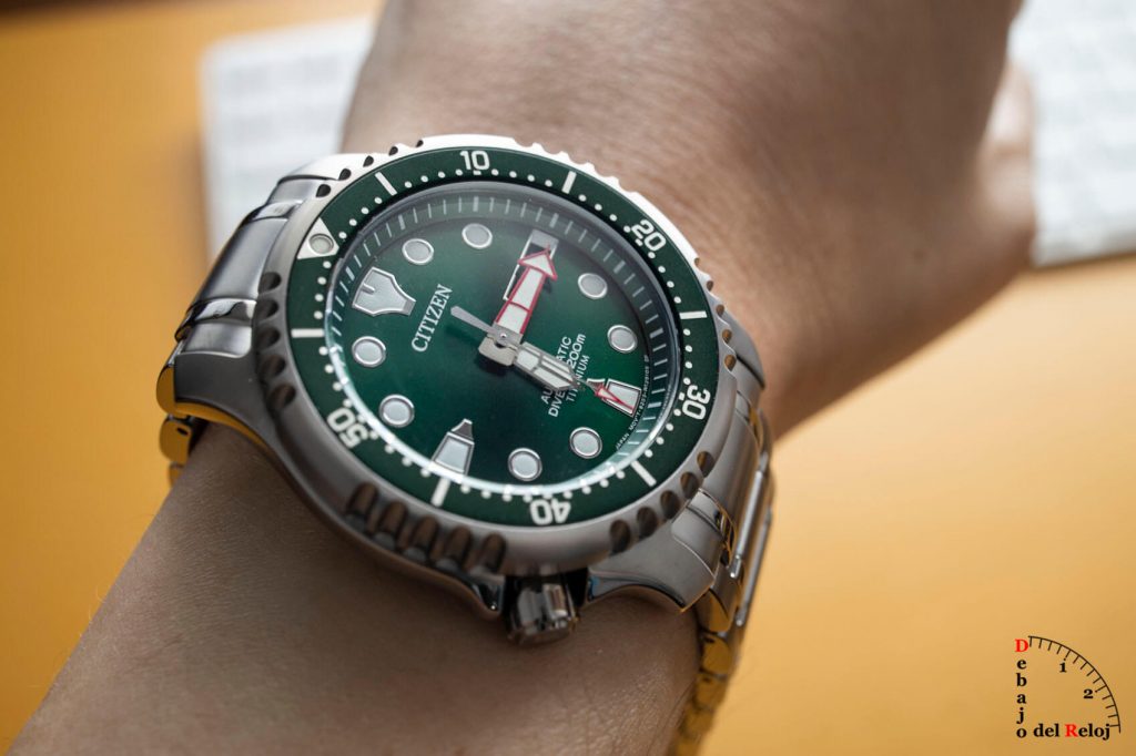Citizen Promaster Automático Titanio Ny0100-50xe muñeca