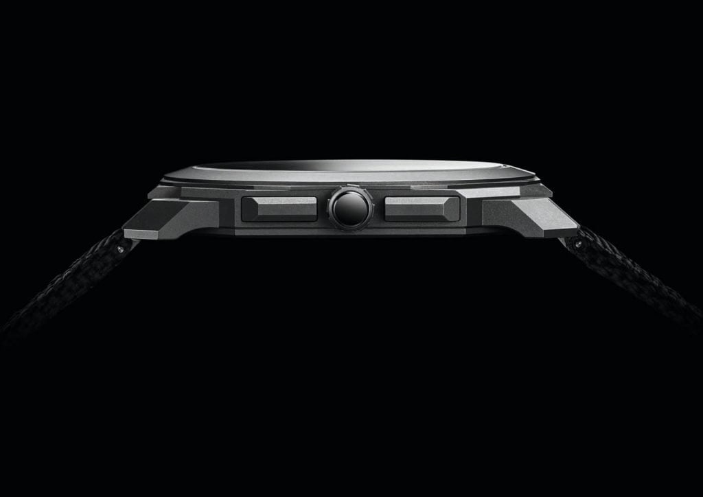Octo Finissimo Chronograph GMT Titanium 1