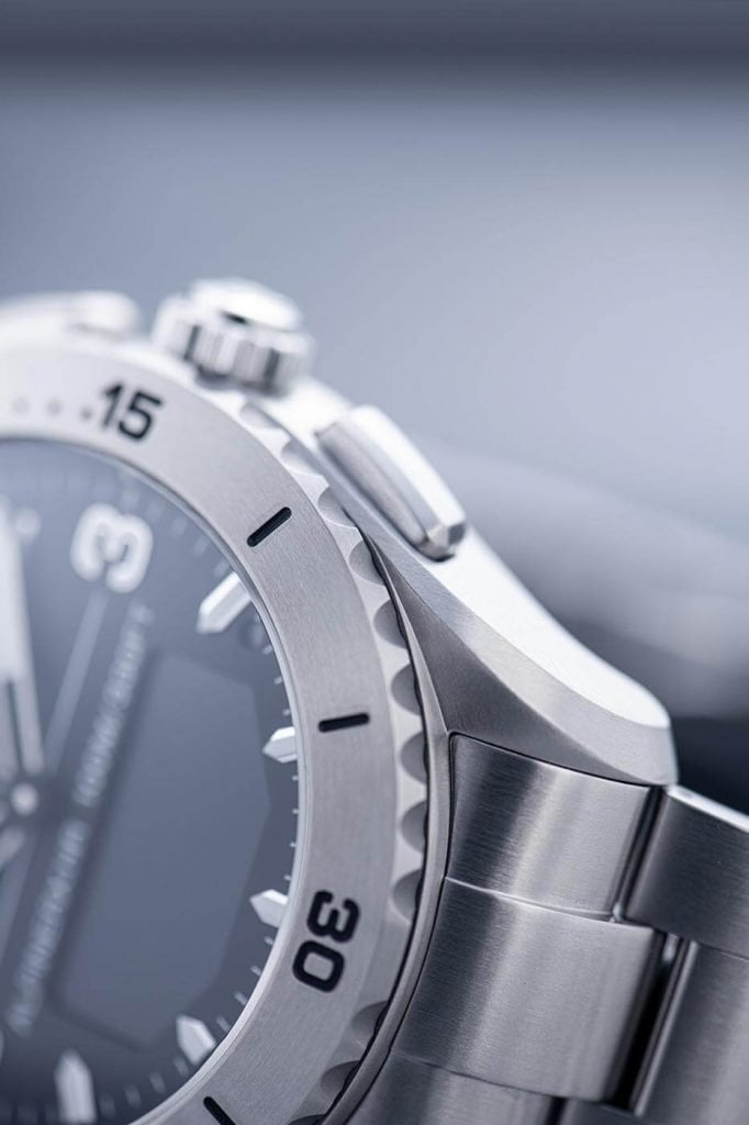 Alpina AlpinerX Alive Titanium Edición Limitada lado 2