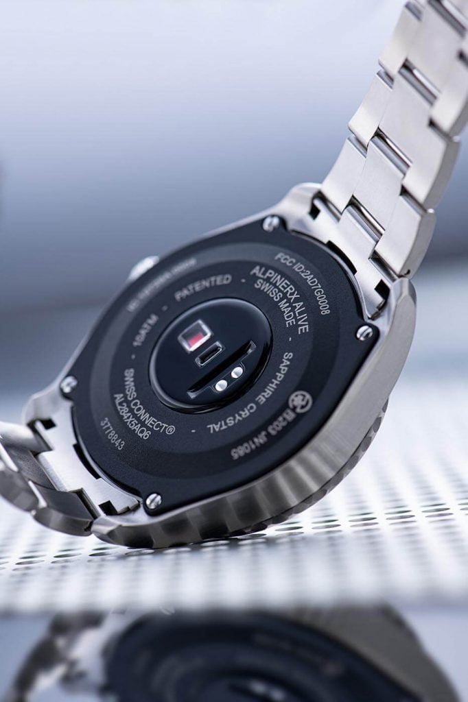Alpina AlpinerX Alive Titanium Edición Limitada back