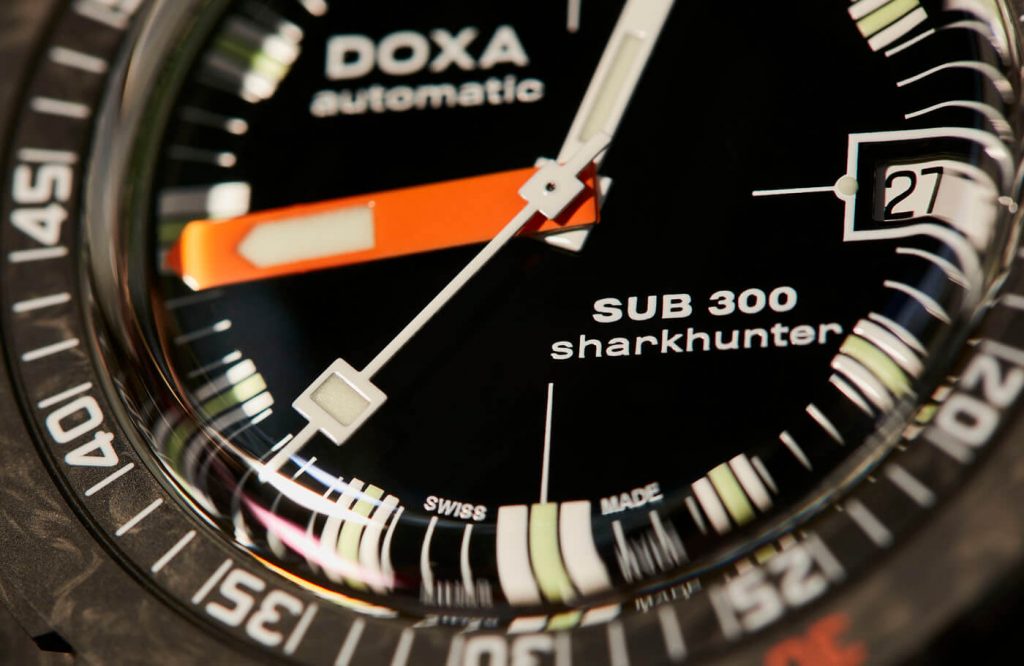 Doxa Sub 300 Carbon COSC 3