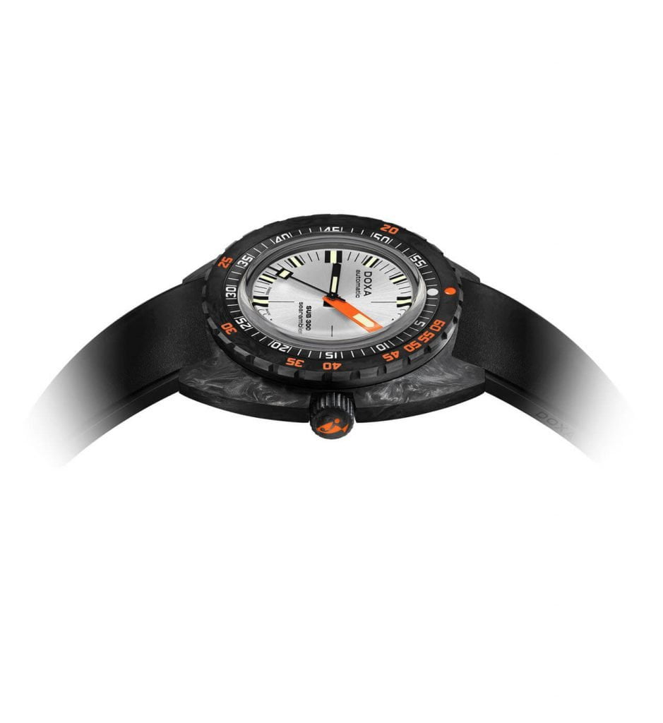 Doxa Sub 300 Carbon COSC 2