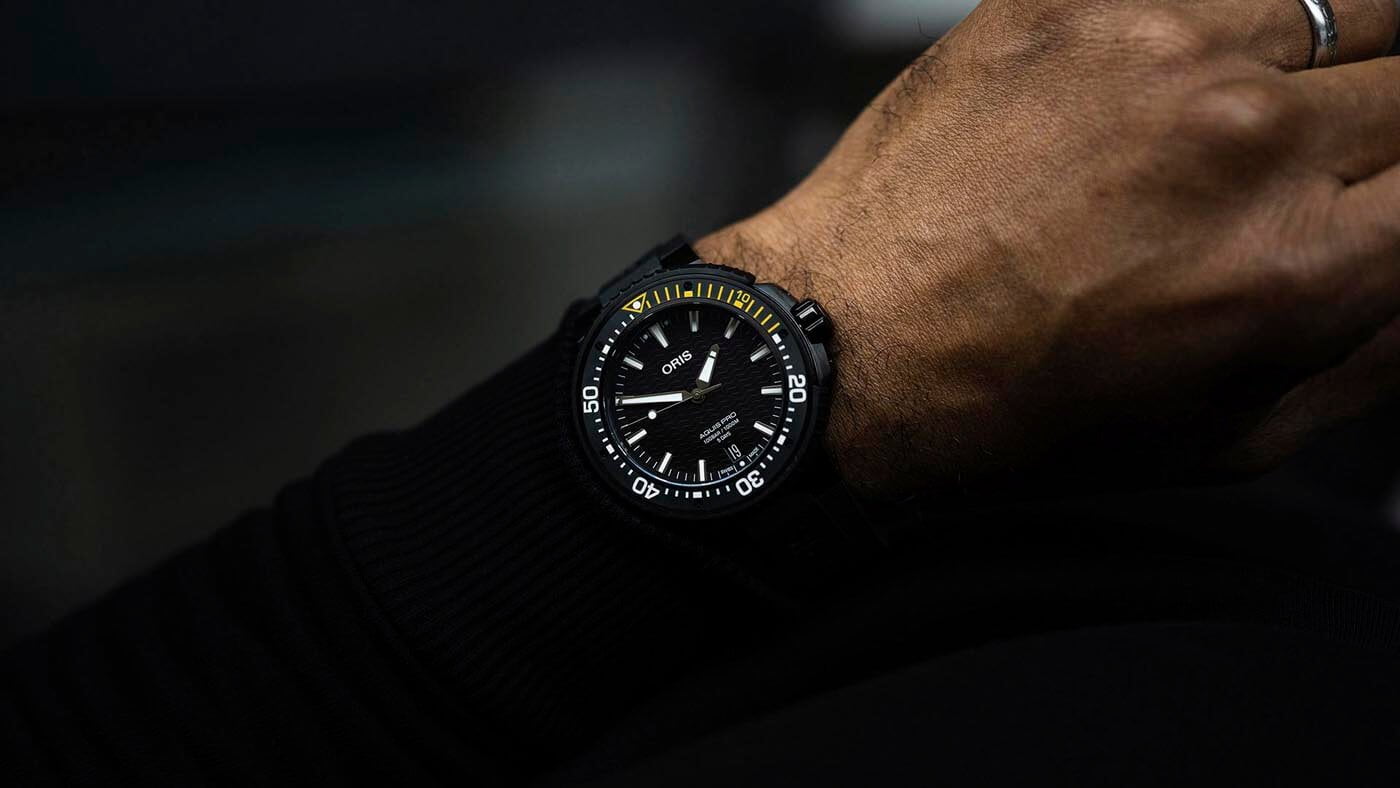 Oris AquisPro Date Cal 400 8