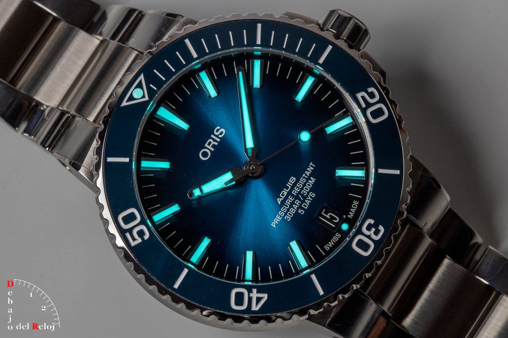 Relojes Luciéndose con Poca Luz 9