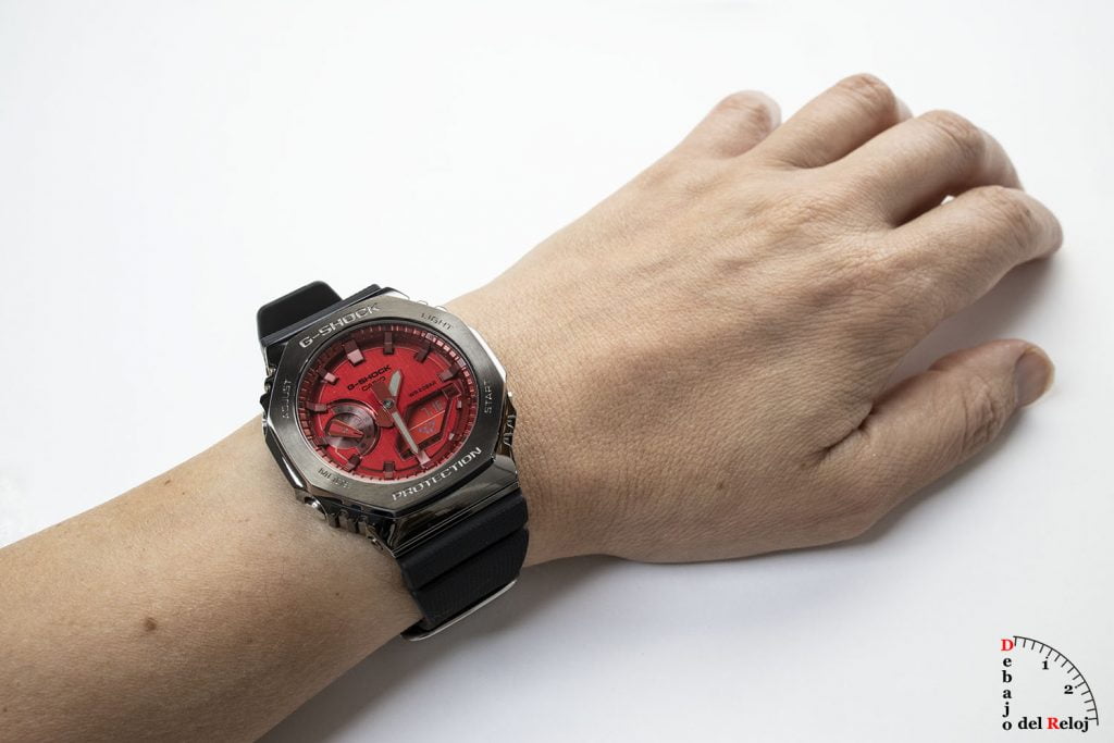 G-Shock GM-2100 CasiOak Metálicos MU 3