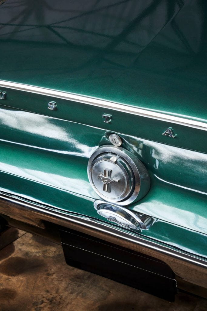 Ford Mustang DETA 3