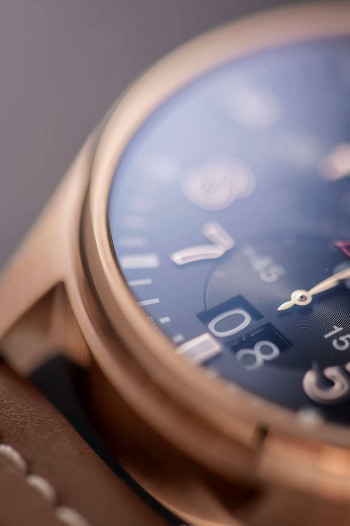 Frederique Constant Startimer Pilot Quartz Chronograph Big Date esfera