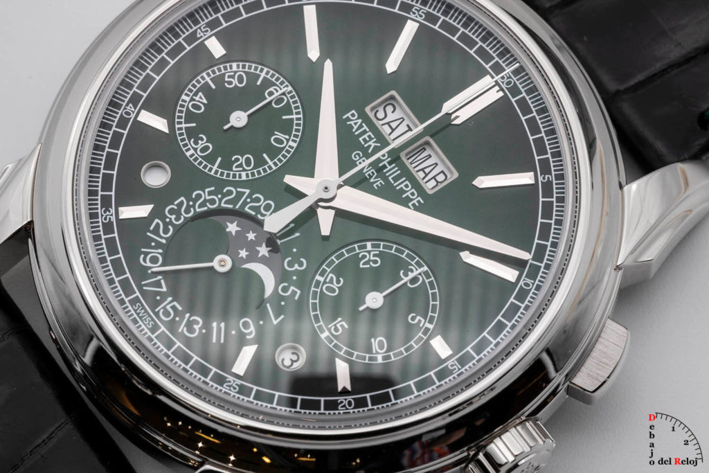 Patek Philippe Chronograph Perpetual Calendar 5270P 1