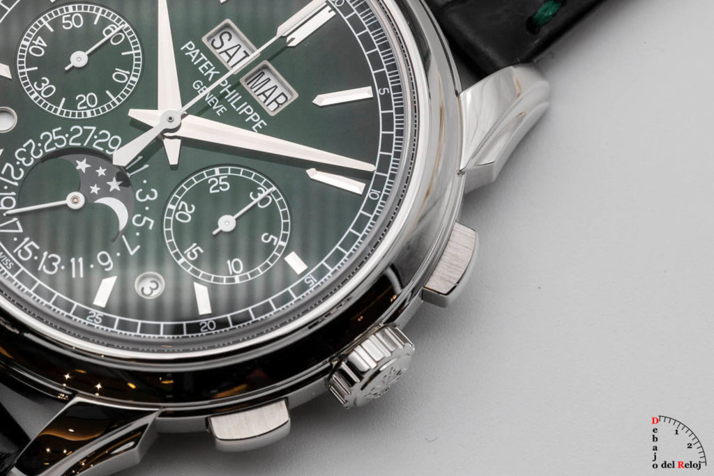 Patek Philippe Chronograph Perpetual Calendar 5270P 2