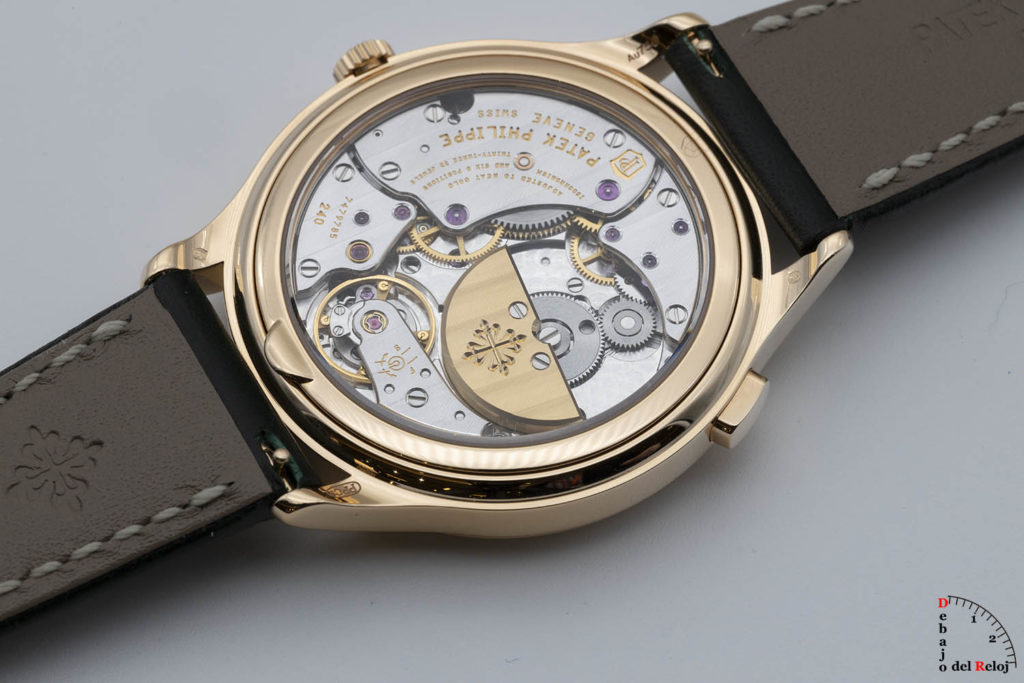 Patek Philippe 7130R-014 ¡En el Estudio! back 2