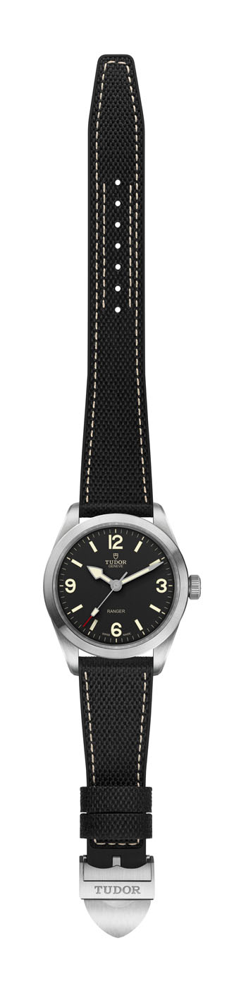 M79950-0002_black_rubber_black_OF_RVB