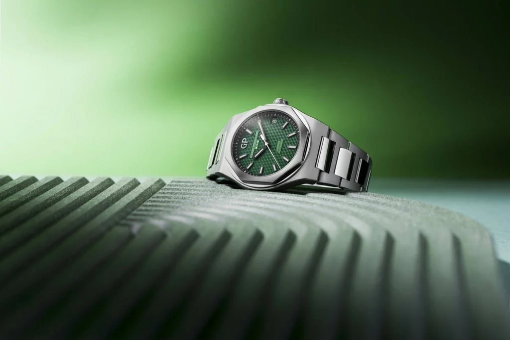 Girard-Perregaux Laureato 42 mm Green 1