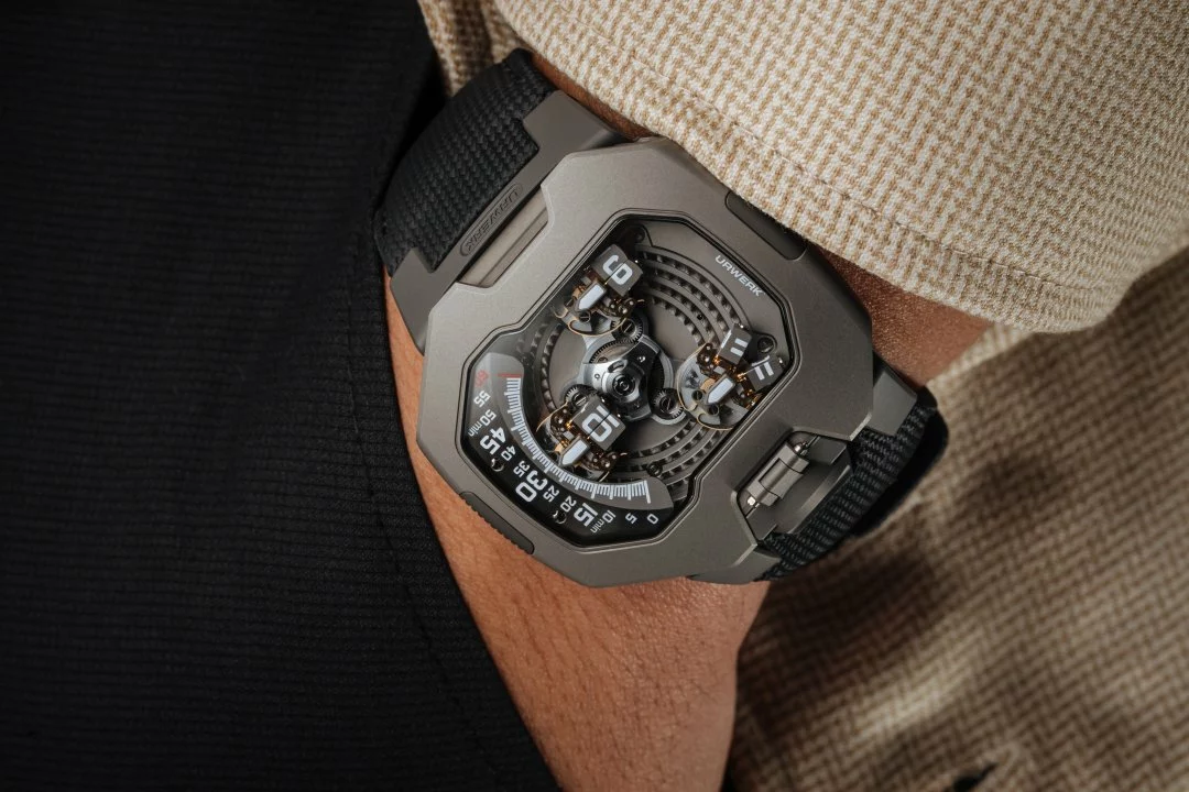 Urwerk UR-120 muñeca 2