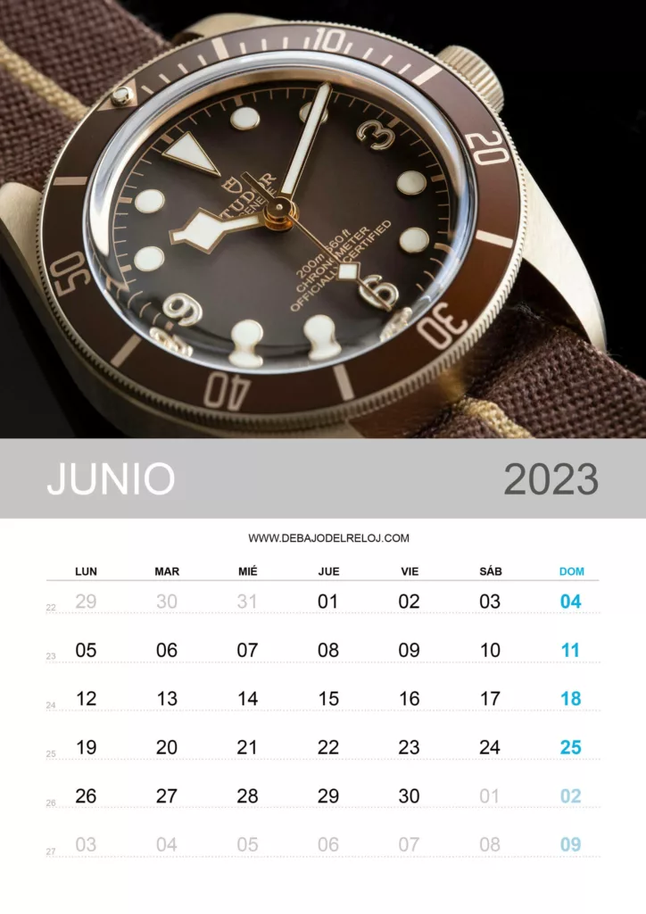Calendario 2023 debajo del reloj junio