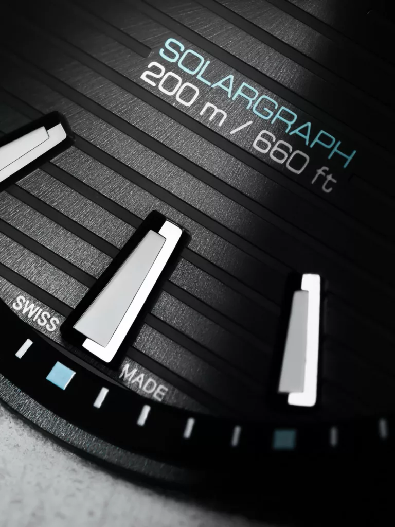 TAG Heuer Aquaracer Professional 200 Solargraph 11