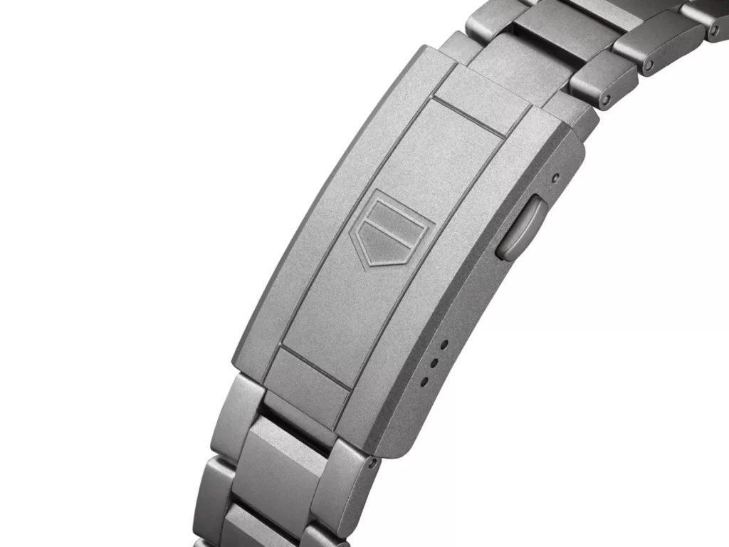 TAG Heuer Aquaracer Professional 200 Solargraph  8