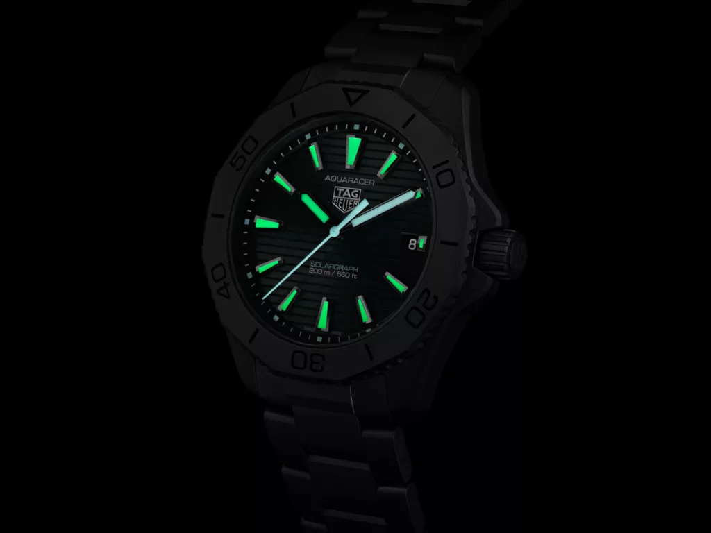 TAG Heuer Aquaracer Professional 200 Solargraph 3