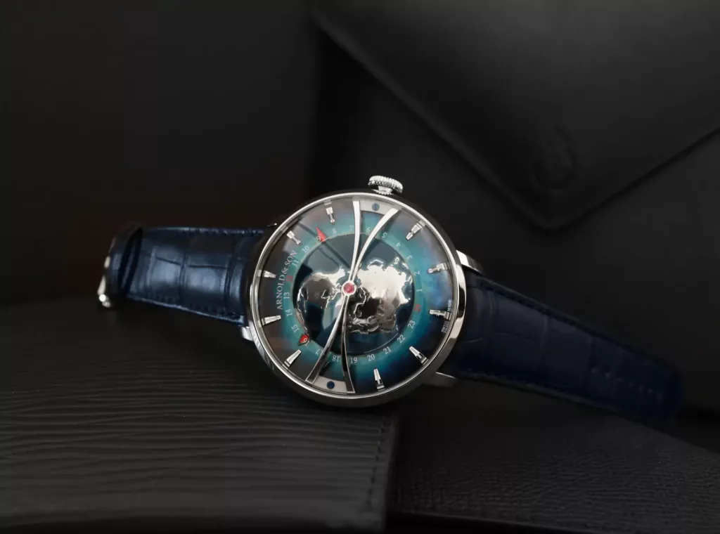Arnold & Son Globetrotter Platinum 1