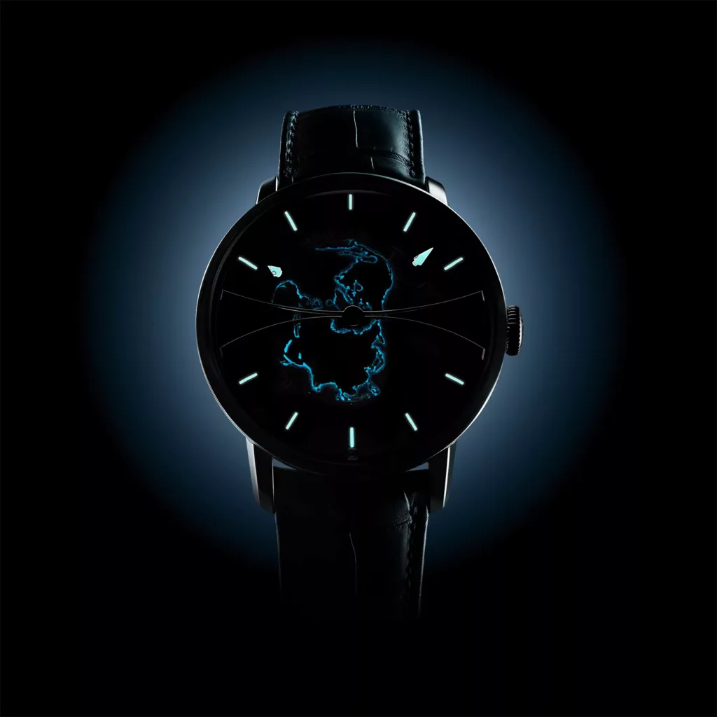 Arnold & Son Globetrotter Platinum 6