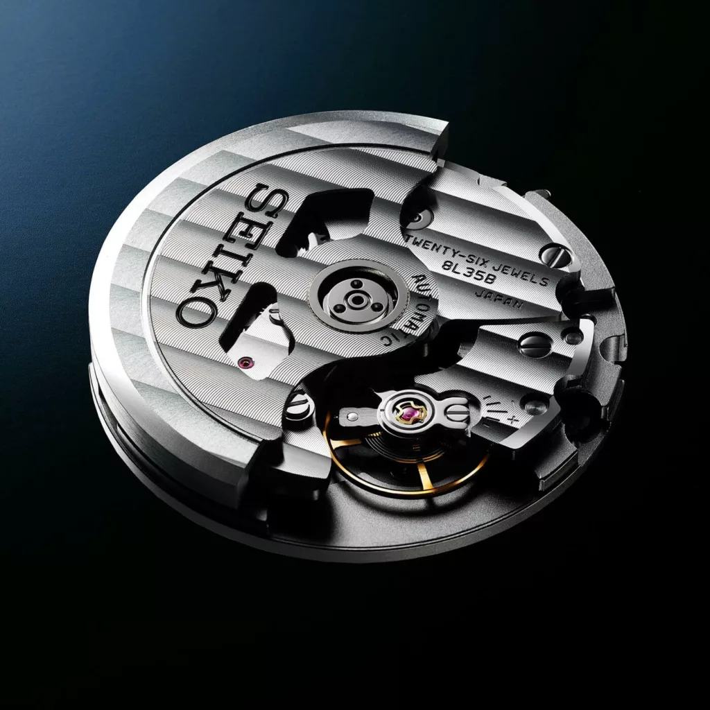 Caliber_8L35_11zon