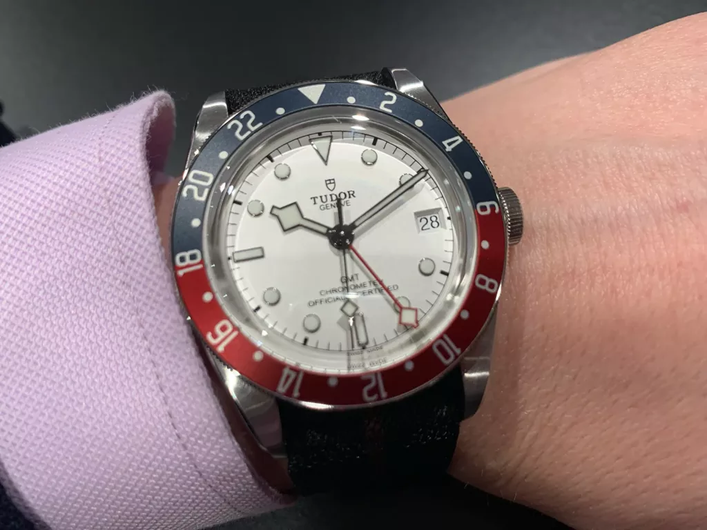 Tudor Black Bay GMT Esfera Opalina 9