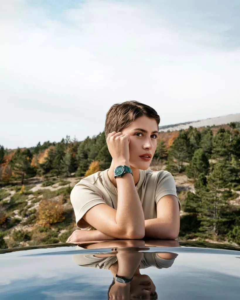 Girard-Perregaux Laureato Green Ceramic Aston Martin 8