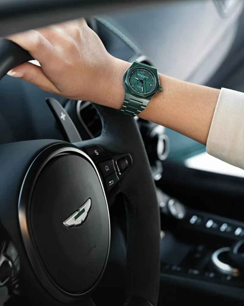 Girard-Perregaux Laureato Green Ceramic Aston Martin 7