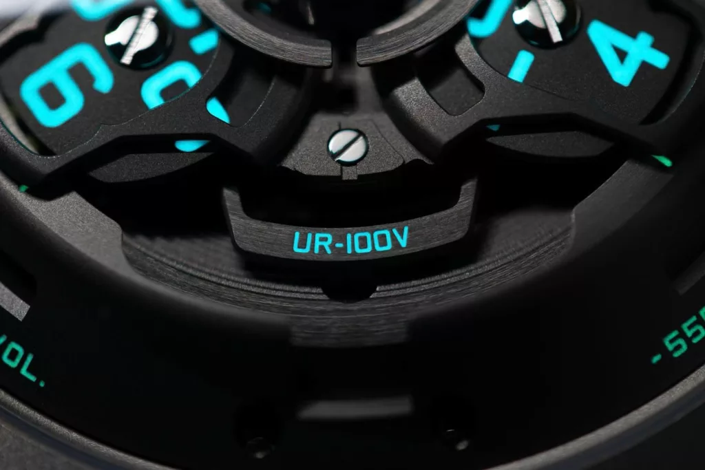Urwerk UR-100V Magic T 3