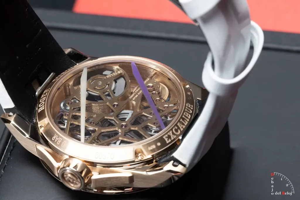 Roger Dubuis Excalibur Blacklight Spin-Stone en el Estudio 6